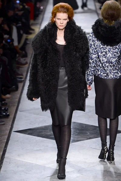 Look 26
